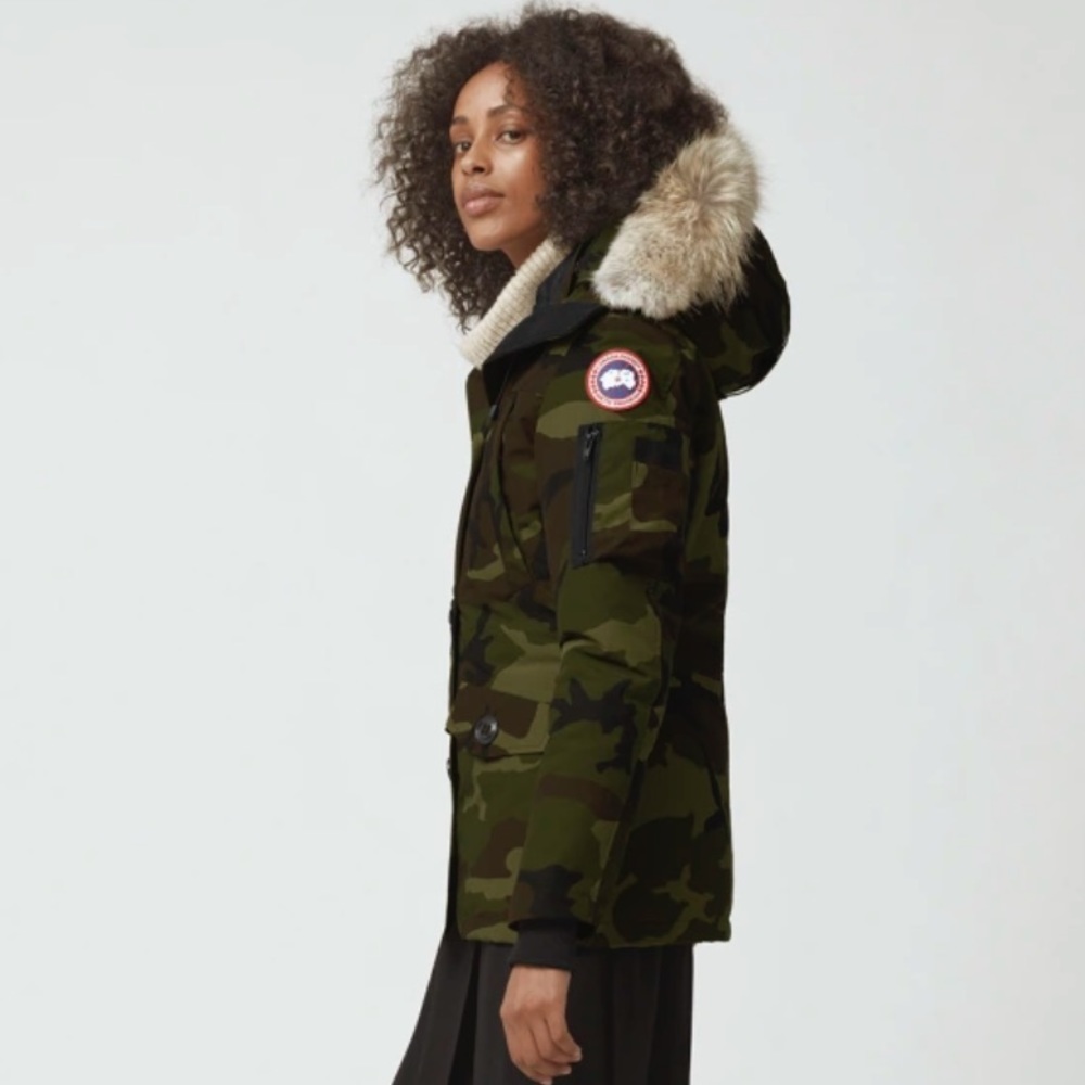 Canada Goose Women's Green Camo Fur-Trim Hooded Parka